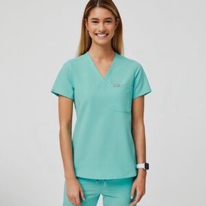 FIGS ~~Limited Color~~ Scrub Top - Aqua